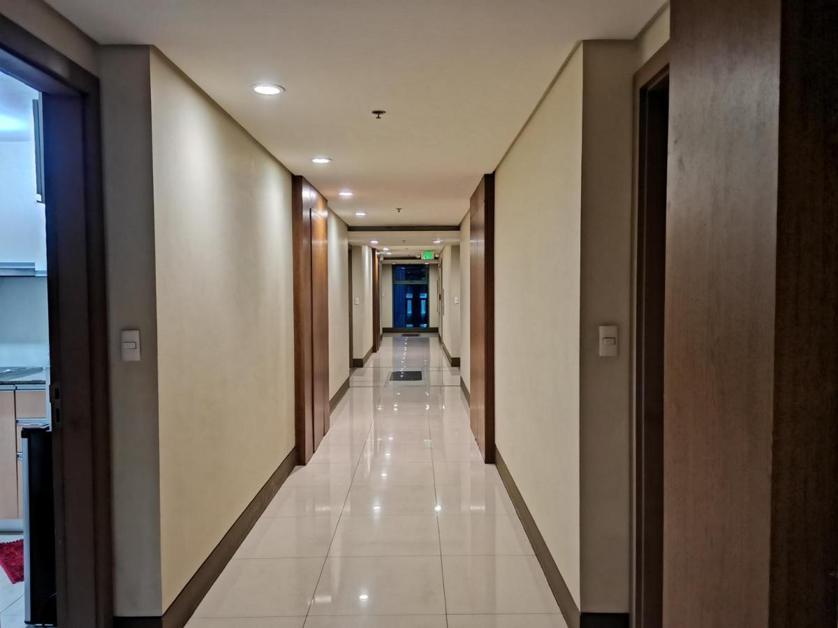Palm Tree Villas Pasay Exteriör bild