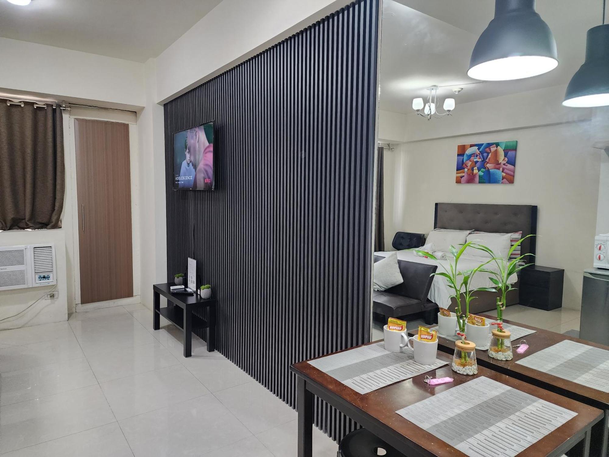 Palm Tree Villas Pasay Exteriör bild