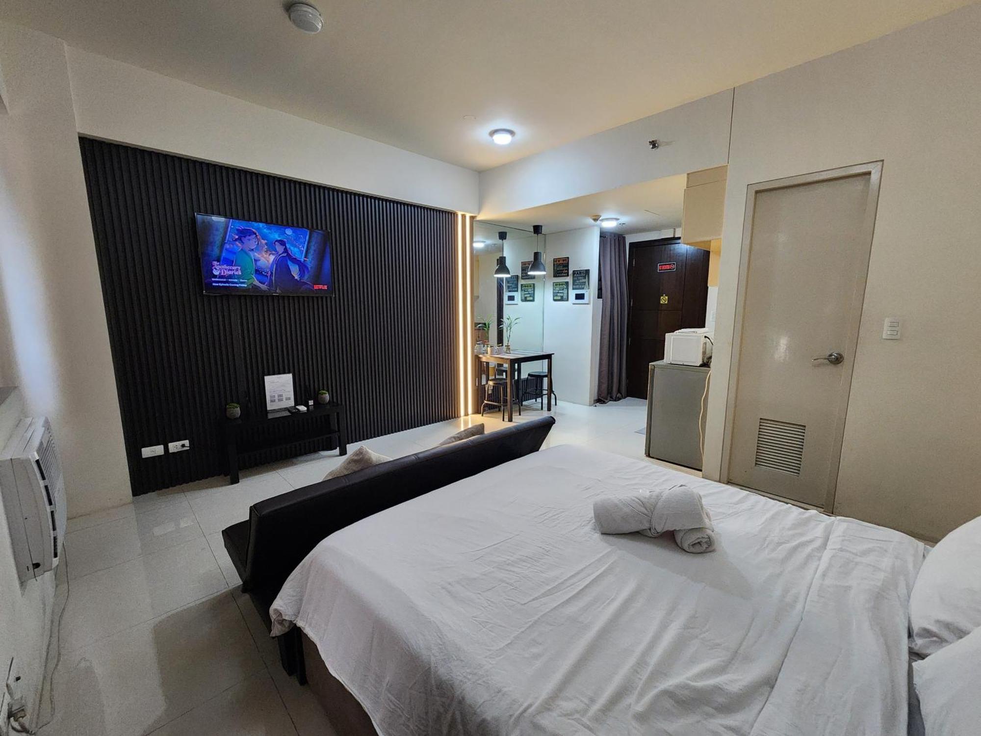 Palm Tree Villas Pasay Exteriör bild